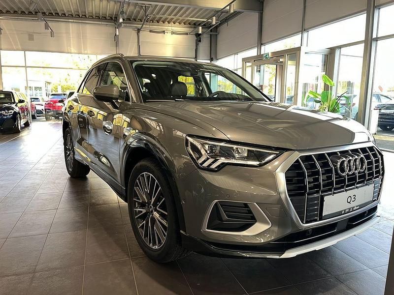 Gebraucht Audi Q3 Advanced Plus 150 PS (110 kW) 2025 Grau SUV