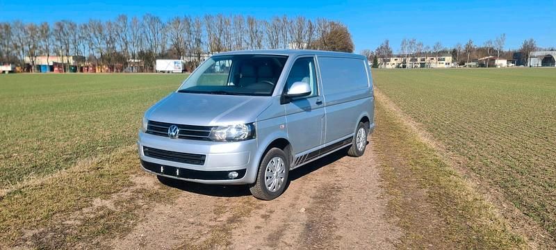 Gebraucht VW Transporter 115 PS (84 kW) 2010 Silber Van