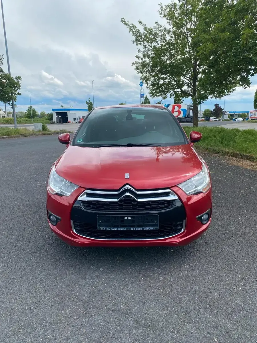 Gebraucht Citroën DS4 120 PS (88 kW) 2012 Rot Kleinwagen