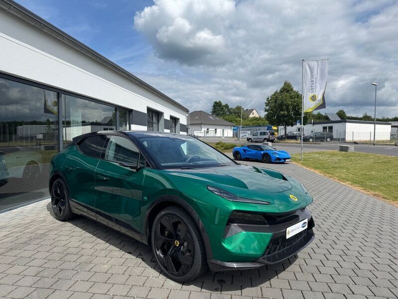 Neu Lotus Eletre 675 kW (918 PS) 2025 Grün SUV