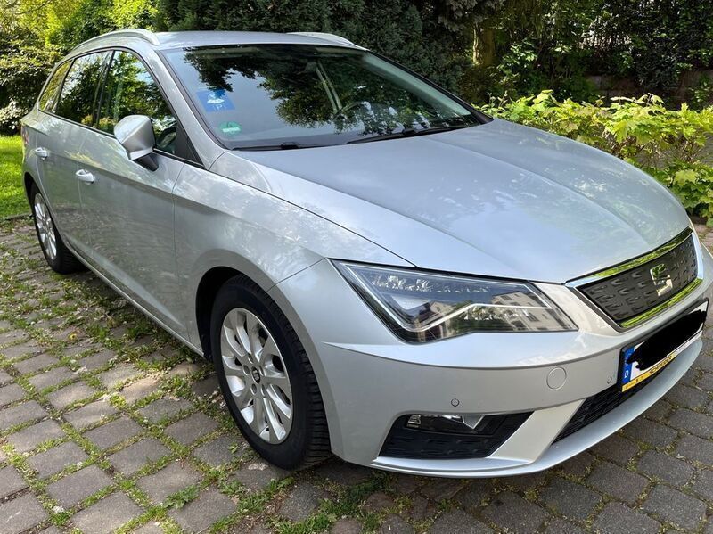 Silber Gebraucht 2017 Seat Leon ST Ecomotive Kombi | 13.400 € (Fairer Preis) - Bild 1/4