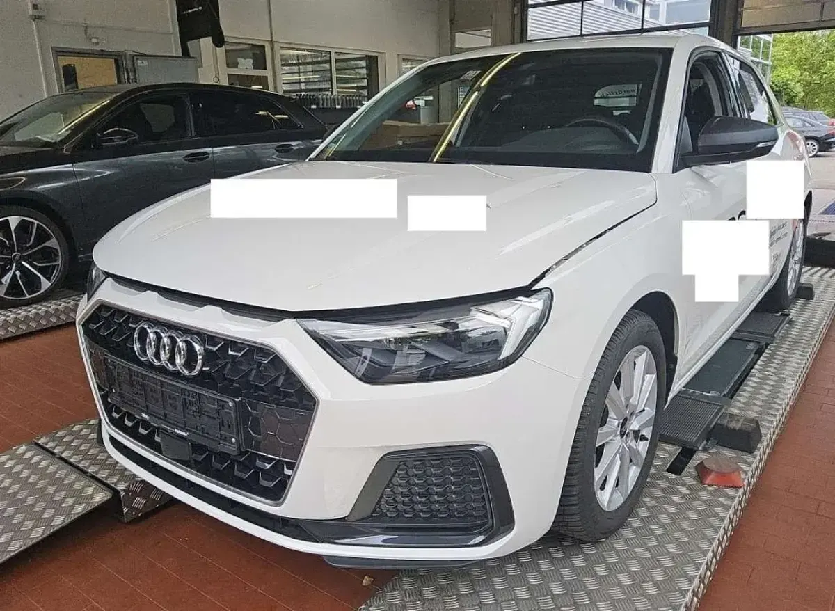 Gebraucht Audi A1 Advanced Plus 110 PS (80 kW) 2024 Cortinaweiß SUV