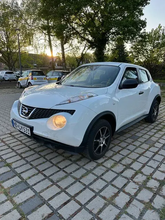 Gebraucht Nissan Juke 117 PS (86 kW) 2012 Weiß SUV