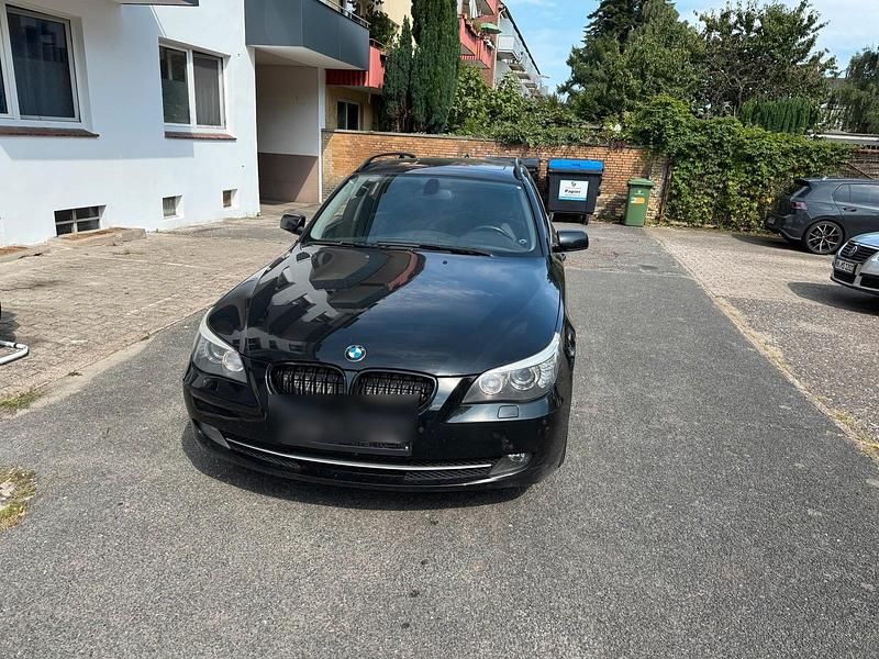 Schwarz Gebraucht 2008 BMW 525 Kombi | 4.900 € - Bild 1/4