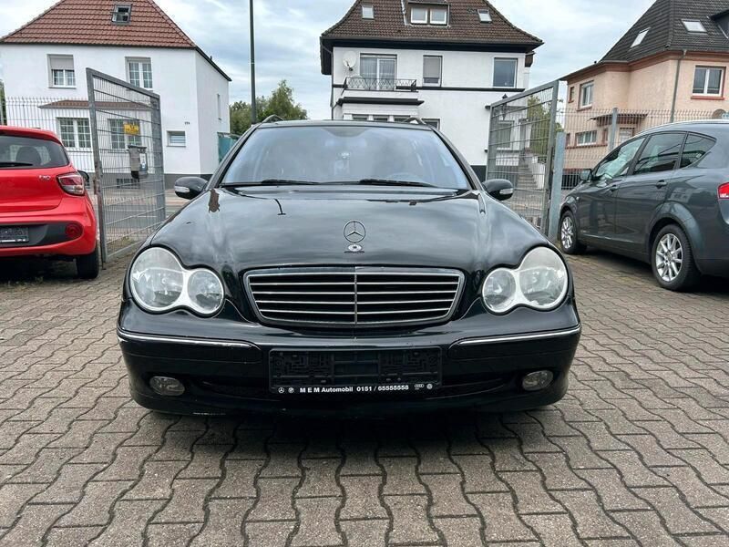 Schwarz Gebraucht 2003 Mercedes C200 Avantgarde Kombi | 1.750 € (Teuer) - Bild 1/4