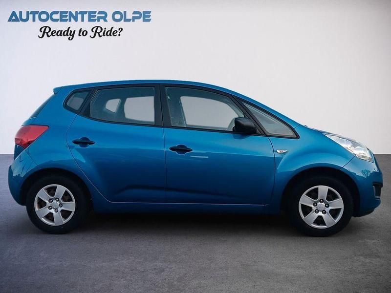 Gebraucht Kia Venga 125 PS (91 kW) 2010 Blau Kleinwagen