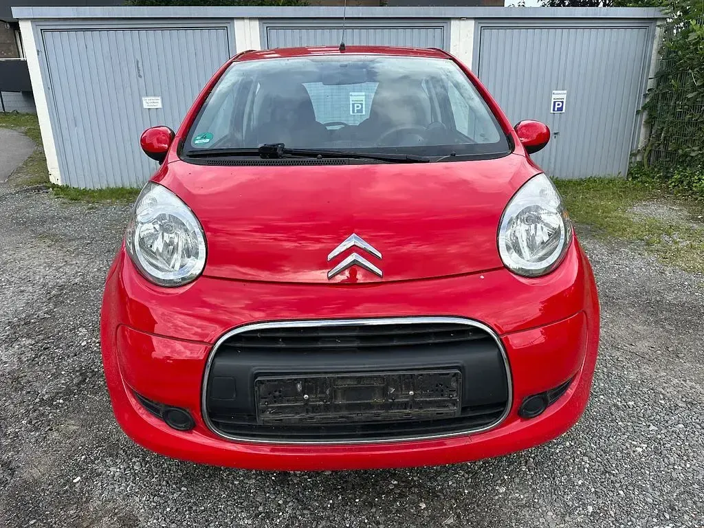 Gebraucht Citroën C1 SELECTION 68 PS (50 kW) 2011 Rot Kleinwagen