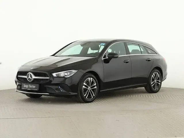 Gebraucht Mercedes CLA250e Shooting Brake 224 PS (164 kW) 2023 Kombi
