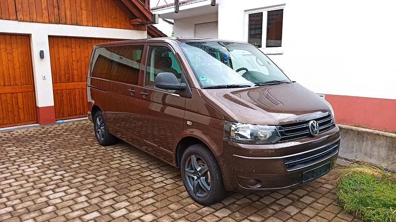 Braun Gebraucht 2010 VW T5 Van | 20.500 € - Bild 1/4