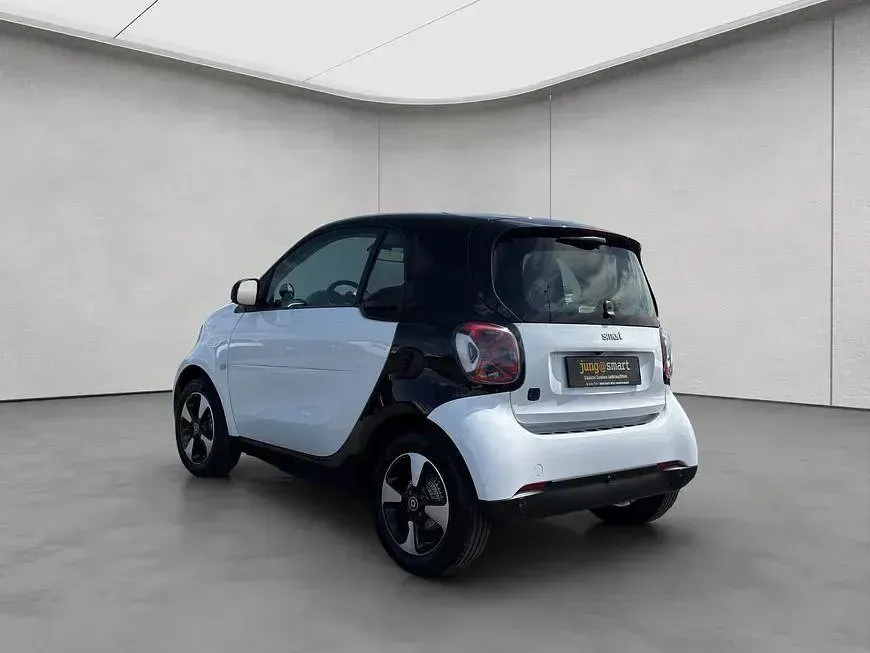 Gebraucht Smart ForTwo Coupé Passion 60 kW (82 PS) 2024 Schwarz Coupé