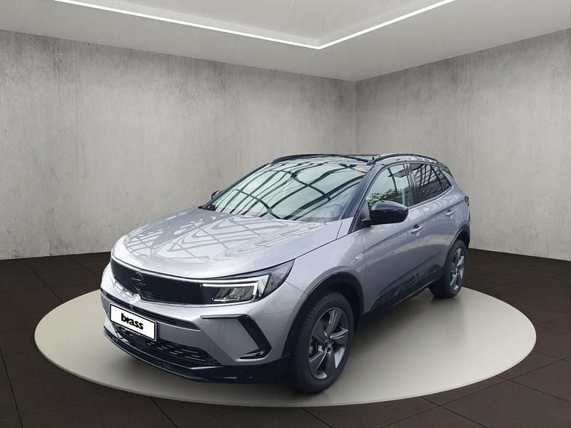 Quarz silber (m2) Gebraucht 2023 Opel Grandland X GS Line SUV | 24.980 € (Fairer Preis) - Bild 1/4