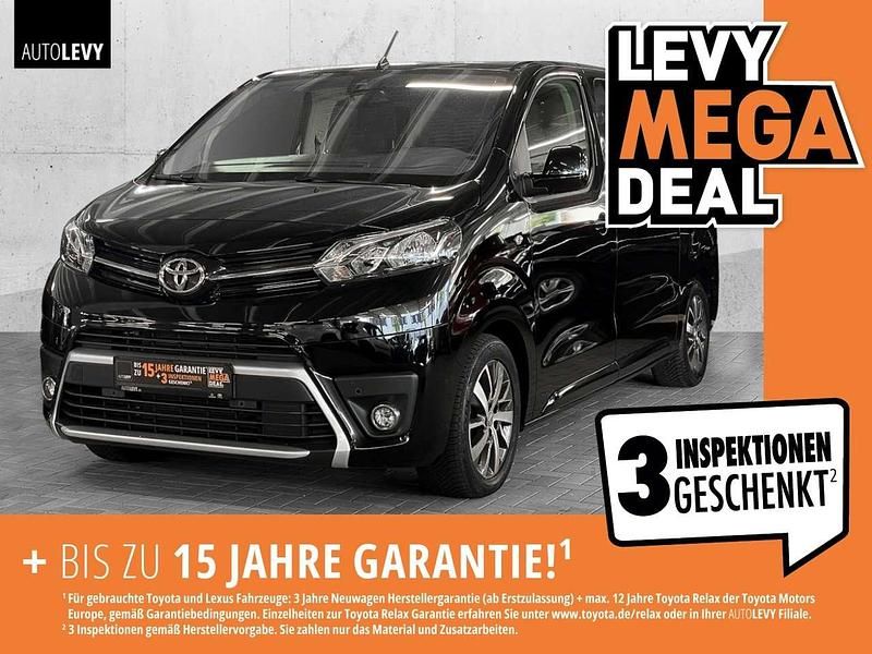 Schwarz Gebraucht 2023 Toyota Proace Verso Team Kombi | 36.950 € (Superpreis) - Bild 1/4