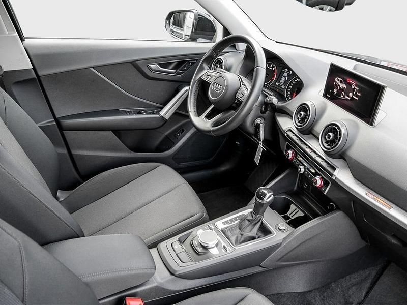 Gebraucht Audi Q2 Advanced Plus 150 PS (110 kW) 2023 Schwarz SUV