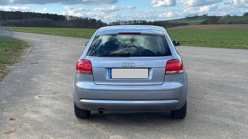 Gebraucht Audi A3 Ambiente 102 PS (75 kW) 2007 Grau Kleinwagen