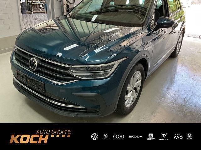 Nightshade blue metallic Gebraucht 2021 VW Tiguan Active SUV | 21.990 € (Fairer Preis) - Bild 1/4