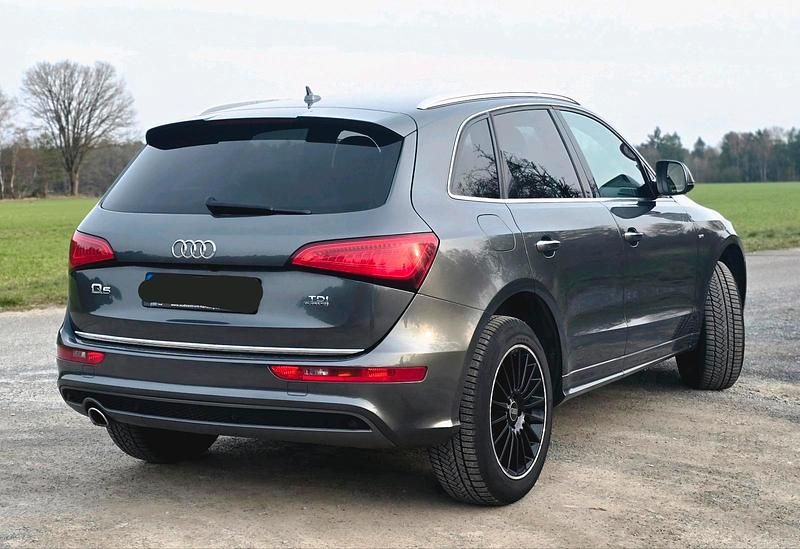Gebraucht Audi Q5 S-Line 150 PS (110 kW) 2015 Grau SUV