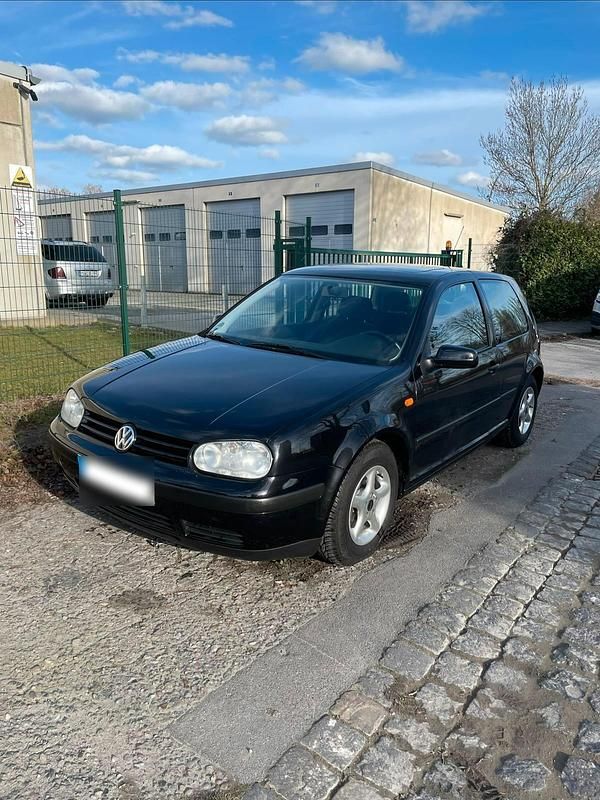 Gebraucht VW Golf IV 101 PS (74 kW) 1998 Schwarz Kleinwagen