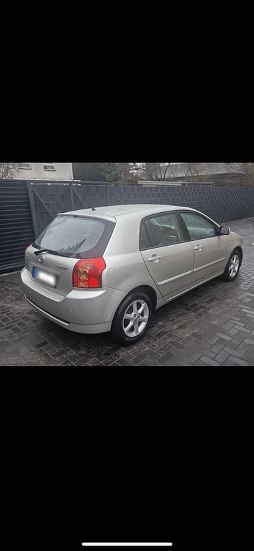 Gebraucht Toyota Corolla Sol 110 PS (80 kW) 2004 Silber Kleinwagen