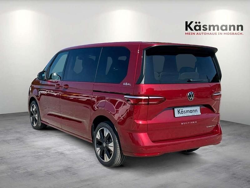 Gebraucht VW Multivan Goal 177 PS (130 kW) 2025 Rot Van