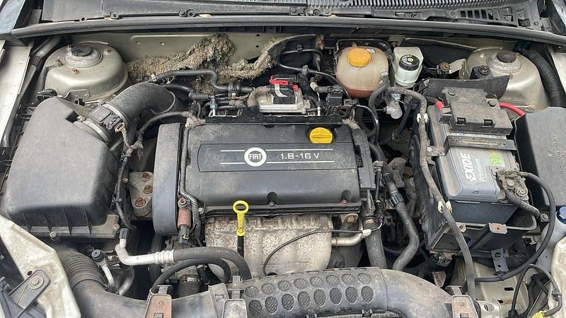 Beige Gebraucht 2009 Fiat Croma Kombi | 1.350 € - Bild 1/4