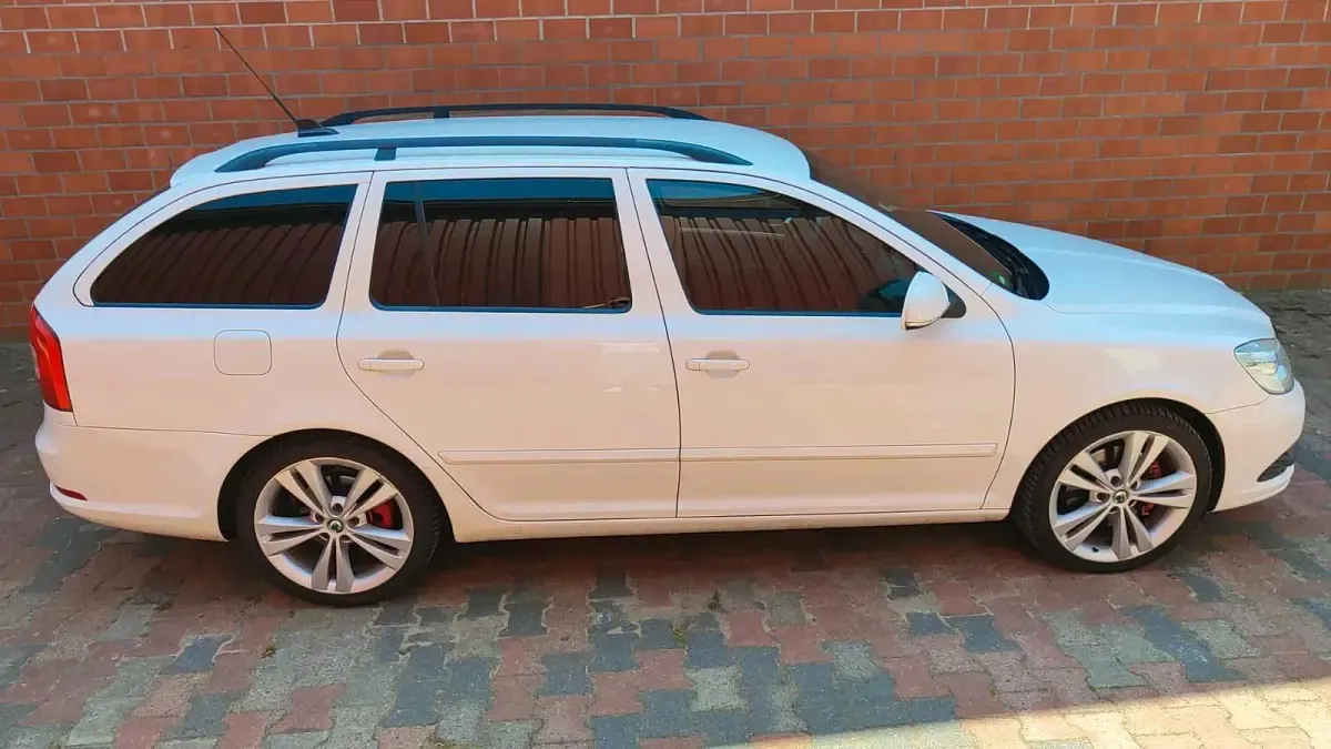 Gebraucht Skoda Octavia RS 200 PS (147 kW) 2010 Weiß Kombi