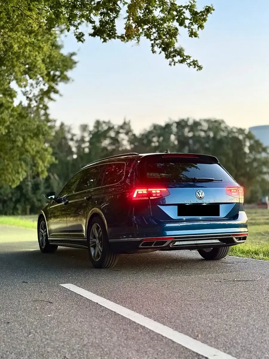 Gebraucht VW Passat Business 190 PS (139 kW) 2020 Blau Kombi