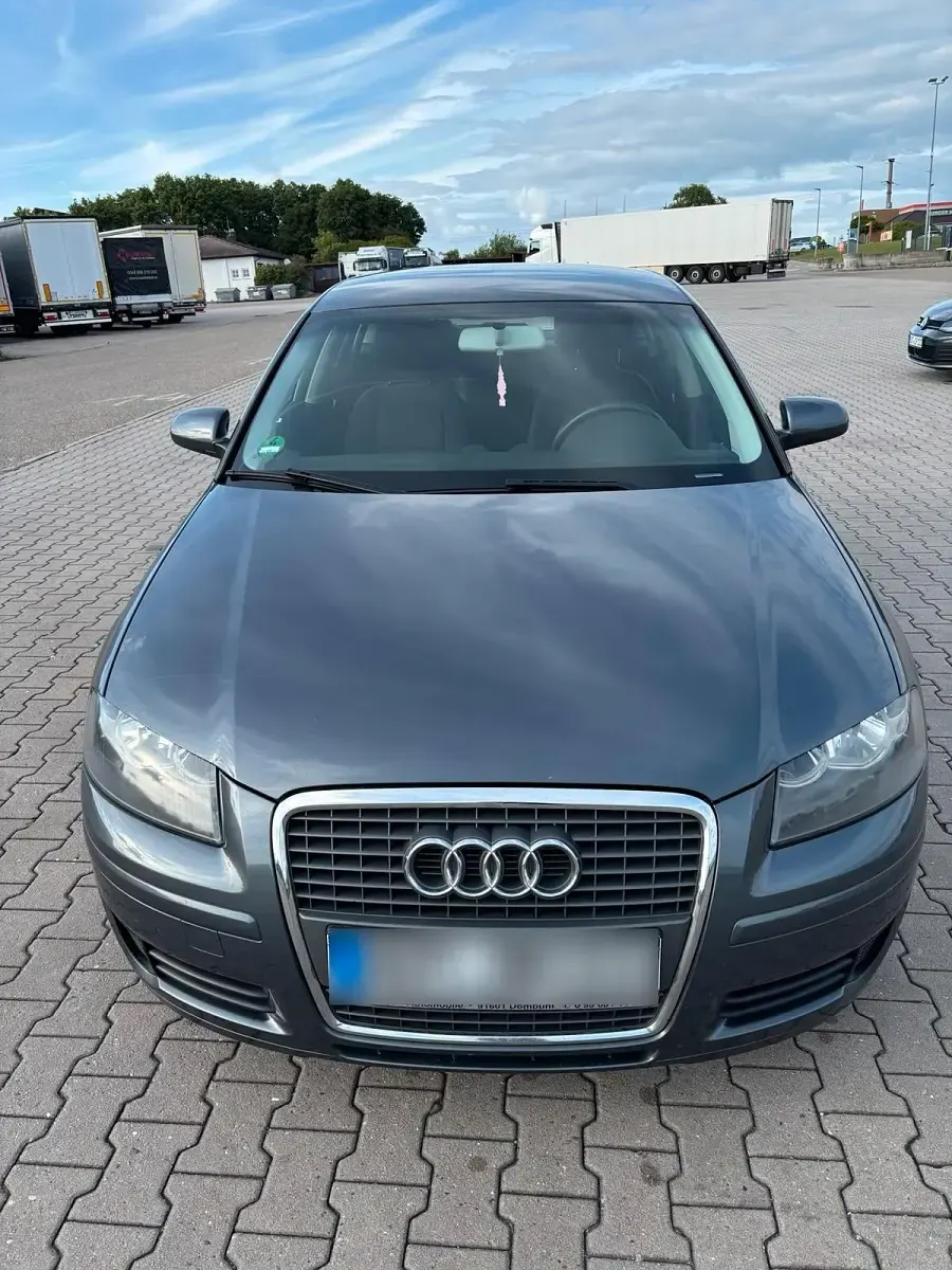 Gebraucht Audi A3 Attraction 140 PS (102 kW) 2006 Grau Kleinwagen