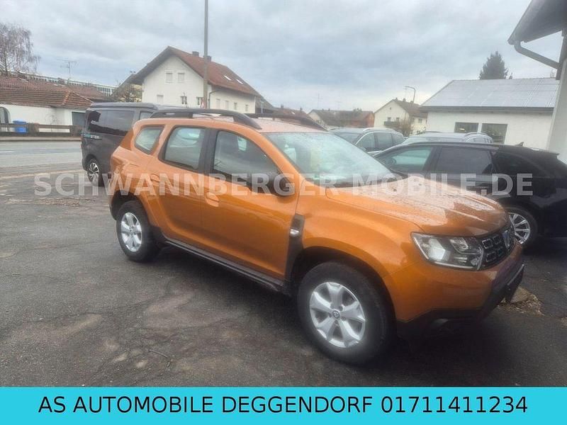 Gebraucht Dacia Duster Comfort 101 PS (74 kW) 2020 Orange SUV