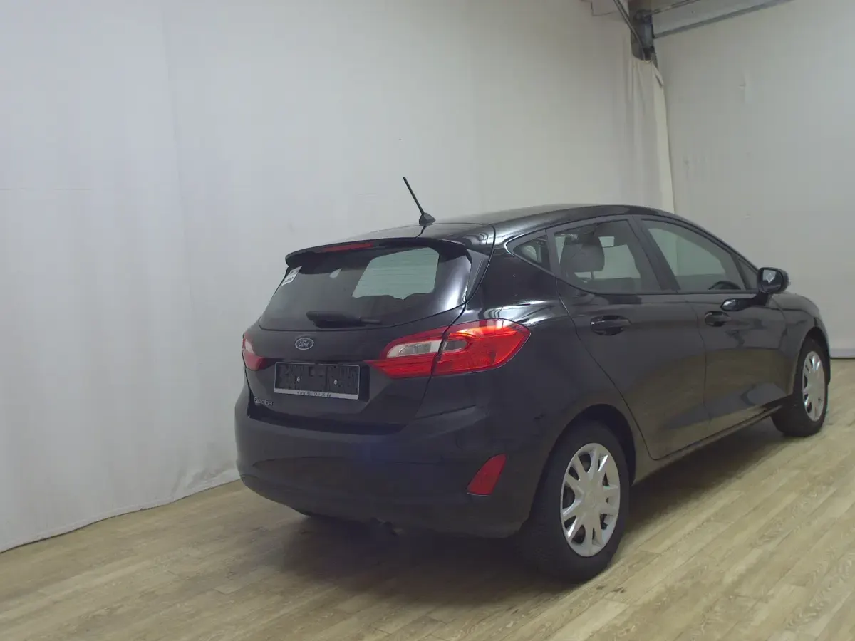 Gebraucht Ford Fiesta Cool & Connect 86 PS (63 kW) 2019 Iridiumschwarz metallic Kleinwagen