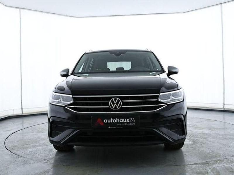 Gebraucht VW Tiguan Allspace Life 150 PS (110 kW) 2022 Schwarz SUV