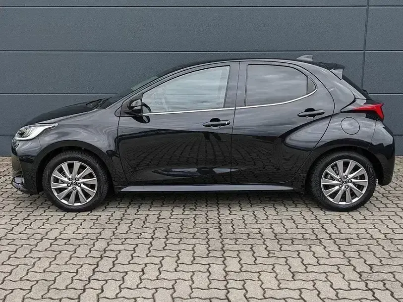Gebraucht Mazda 2 116 PS (85 kW) 2023 Opera black metallic (metallic) Kleinwagen