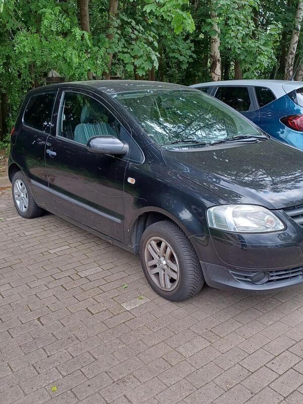 Schwarz Gebraucht 2006 VW Fox Kleinwagen | 600 € (Superpreis) - Bild 1/3