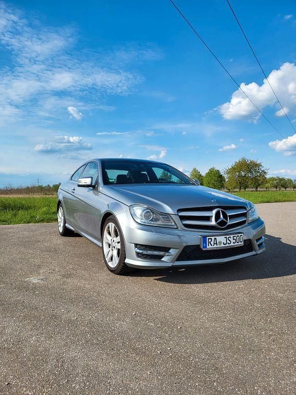 Gebraucht Mercedes C350 306 PS (225 kW) 2012 Grau Coupé