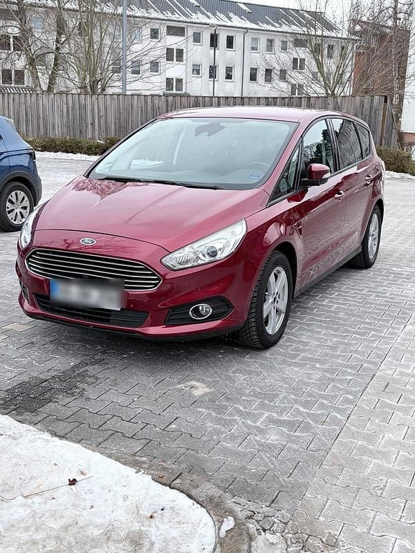 Andere farben Gebraucht 2016 Ford S-MAX Business Edition Van / Kleinbus | 11.300 € (Guter Preis) - Bild 1/4
