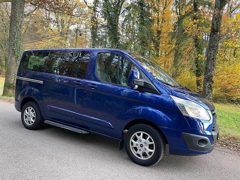 Blau Gebraucht 2014 Ford Tourneo Van / Kleinbus | 12.400 € (Guter Preis) - Bild 1/4