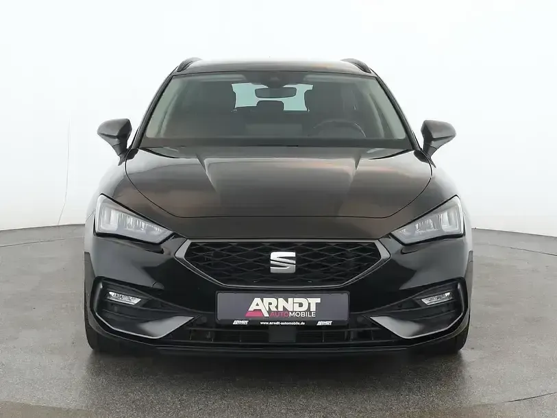Gebraucht Seat Leon FR 150 PS (110 kW) 2024 Midnight schwarz Limousine