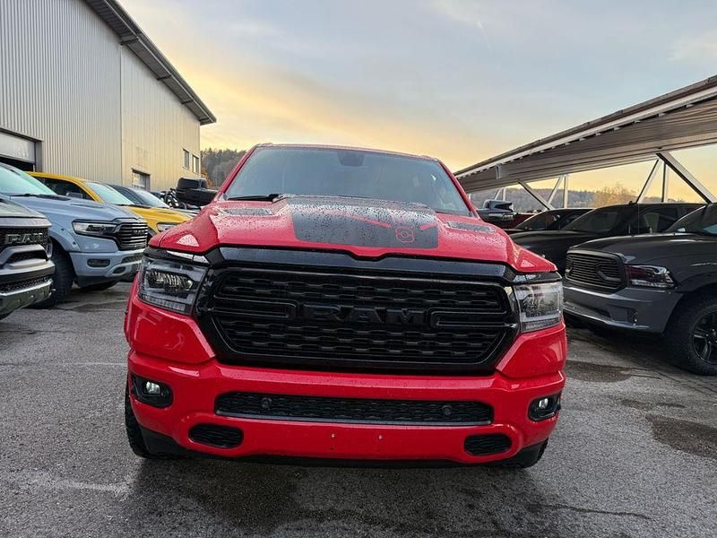 Second-hand Dodge Ram 401 CP (294 kW) 2023 Roșu Pickup