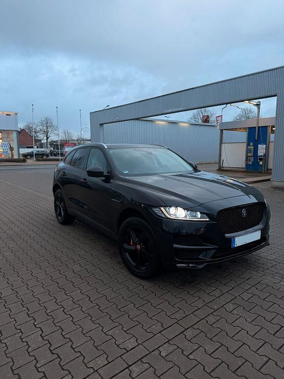 Gebraucht Jaguar F-Pace Prestige 179 PS (131 kW) 2019 Schwarz SUV