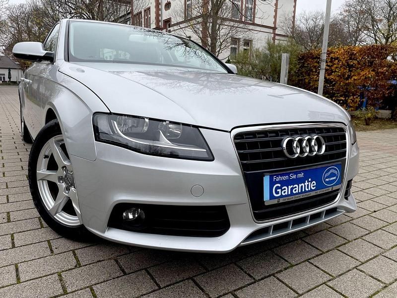 Silber Gebraucht 2009 Audi A4 Ambiente Limousine | 10.700 € (Teuer) - Bild 1/4