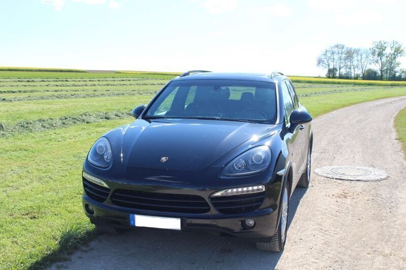 Schwarz Gebraucht 2013 Porsche Cayenne S SUV | 15.500 € (Teuer) - Bild 1/4