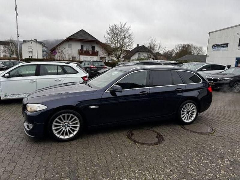 Gebraucht BMW 520 Performance 184 PS (135 kW) 2013 Blau Kombi