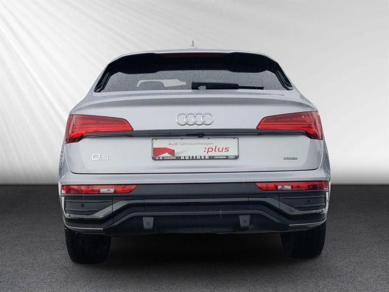 Gebraucht Audi Q5 Ambiente 204 PS (150 kW) 2022 Florettsilber (metallic) SUV