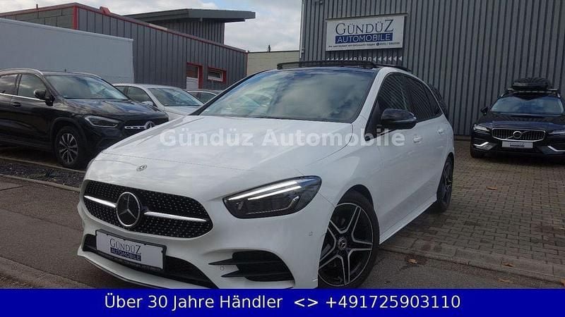 Weiß Gebraucht 2019 Mercedes B200 AMG line Van / Kleinbus | 19.995 € (Etwas zu teuer) - Bild 1/4