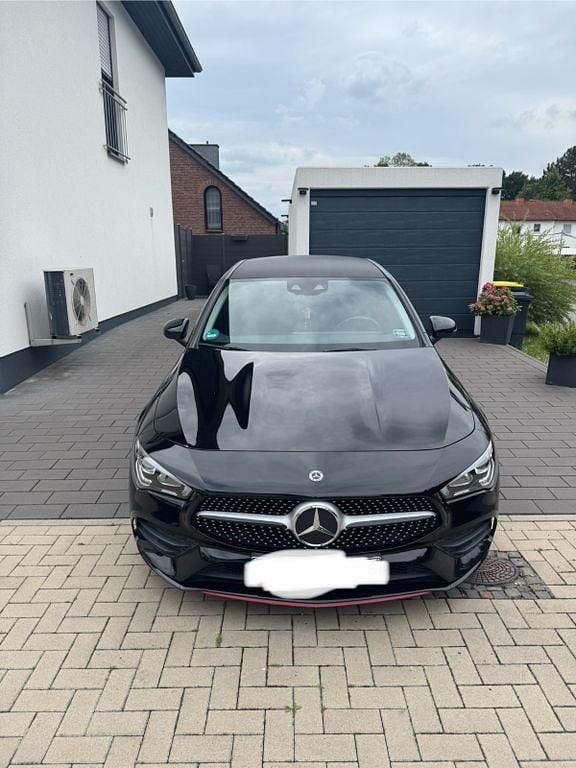 Schwarz Gebraucht 2019 Mercedes CLA220 Limousine | 25.100 € (Fairer Preis) - Bild 1/4