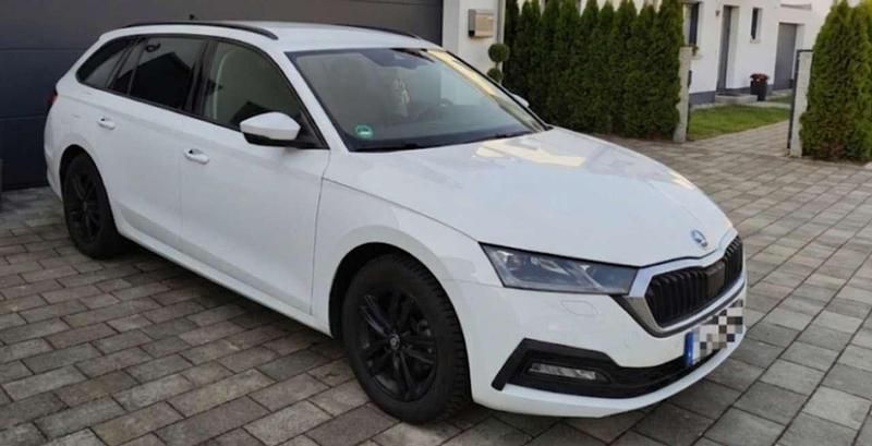 Second-hand Skoda Octavia Selection 150 CP (110 kW) 2025 Alb Break