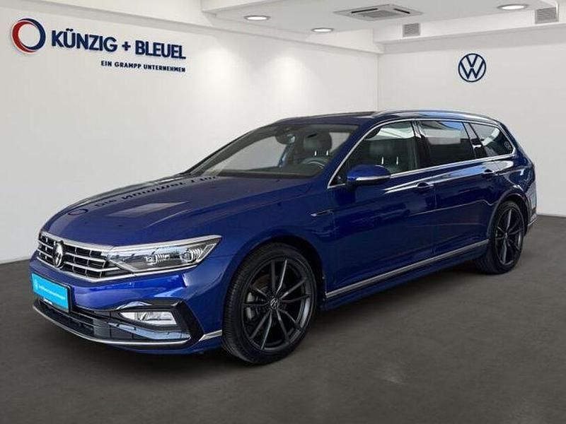 Gebraucht VW Passat Elegance 200 PS (147 kW) 2024 Lapiz blue metallic Kombi