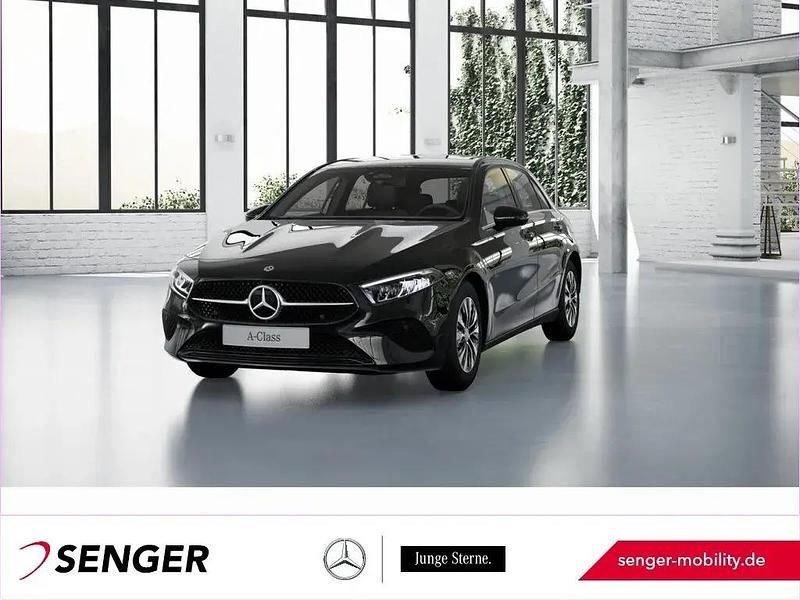Gebraucht 2024 Mercedes A180 | 28.980 € (Guter Preis) - Bild 1/1