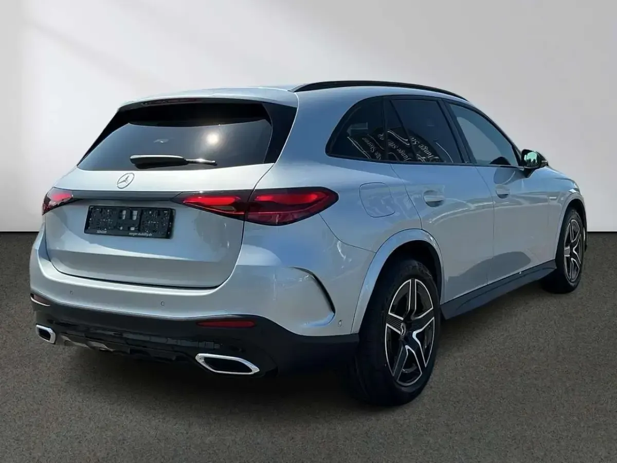 Gebraucht Mercedes GLC200 AMG line 204 PS (150 kW) 2025 Silber SUV