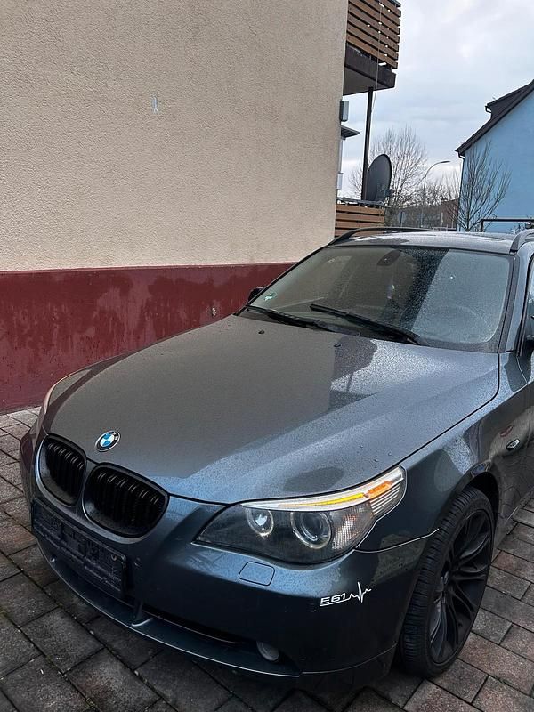 Gebraucht BMW 530 260 PS (191 kW) 2006 Grau Kombi