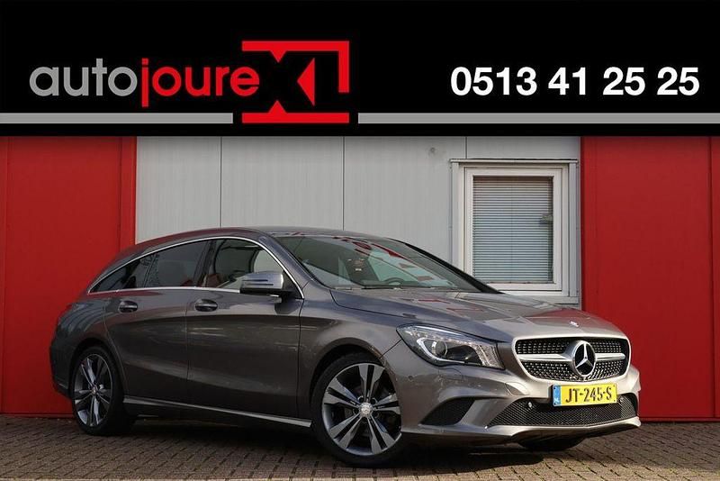 Grau Gebraucht 2016 Mercedes CLA180 Shooting Brake Ambition Kombi | 8.949 € - Bild 1/4